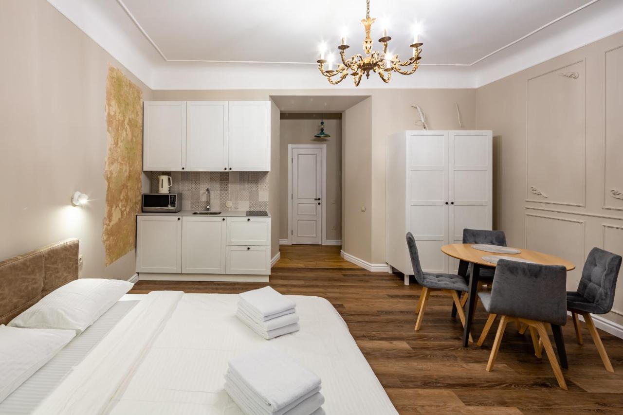 Appartamento Romari Площа Катедральна 8 Leopoli Esterno foto
