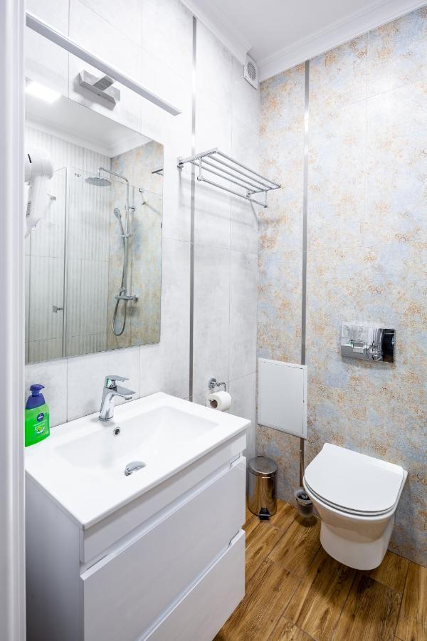 Appartamento Romari Площа Катедральна 8 Leopoli Esterno foto