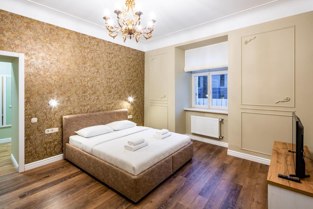 Appartamento Romari Площа Катедральна 8 Leopoli Esterno foto