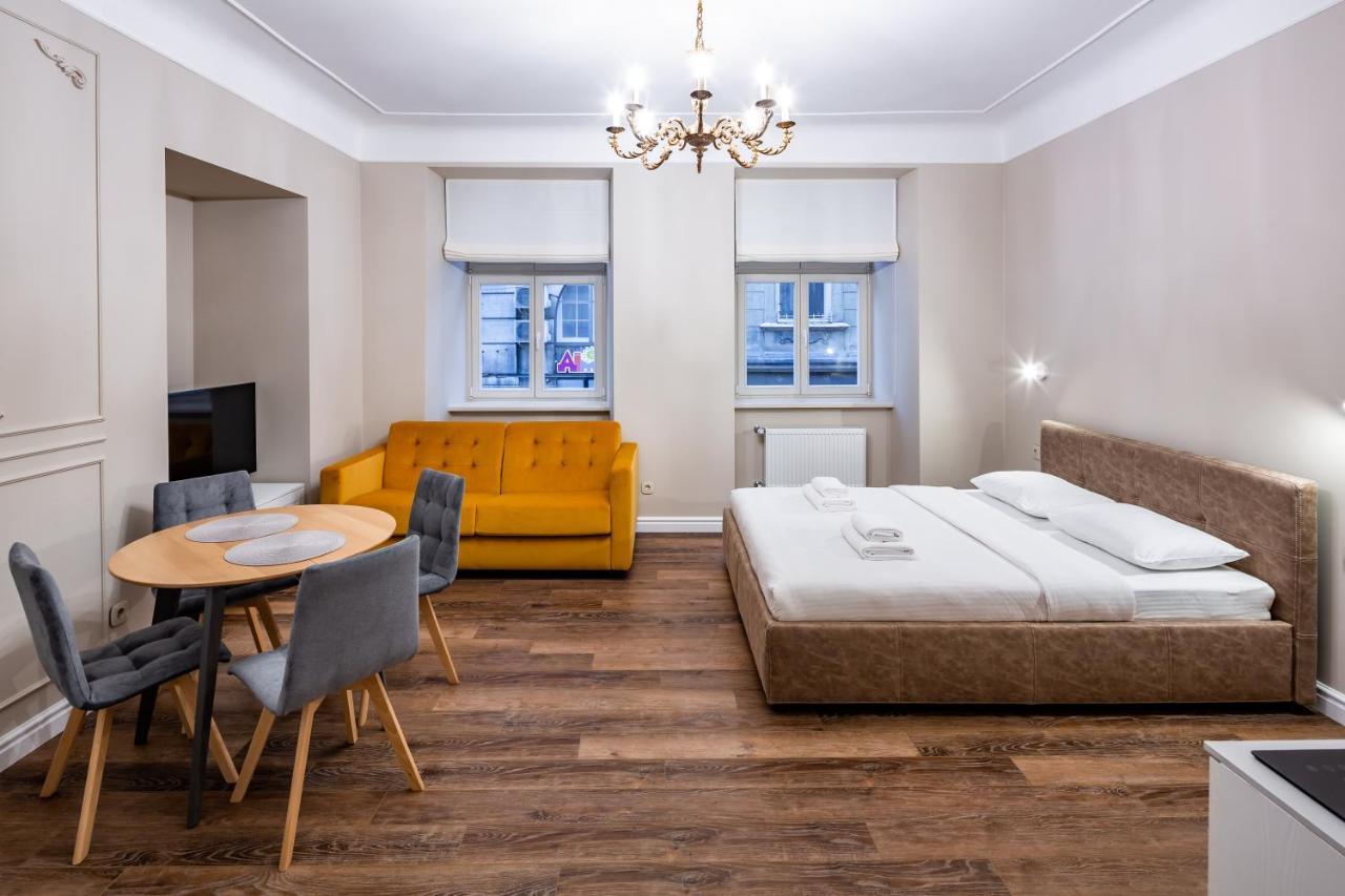 Appartamento Romari Площа Катедральна 8 Leopoli Esterno foto